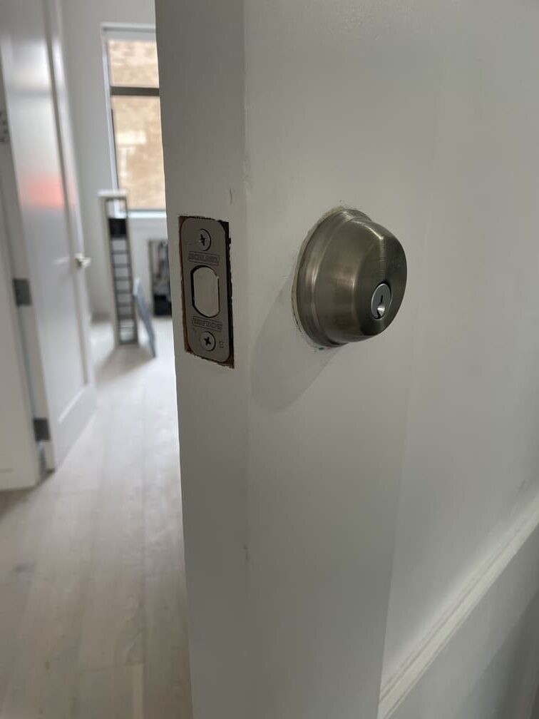 deadbolt lock change services in nyc