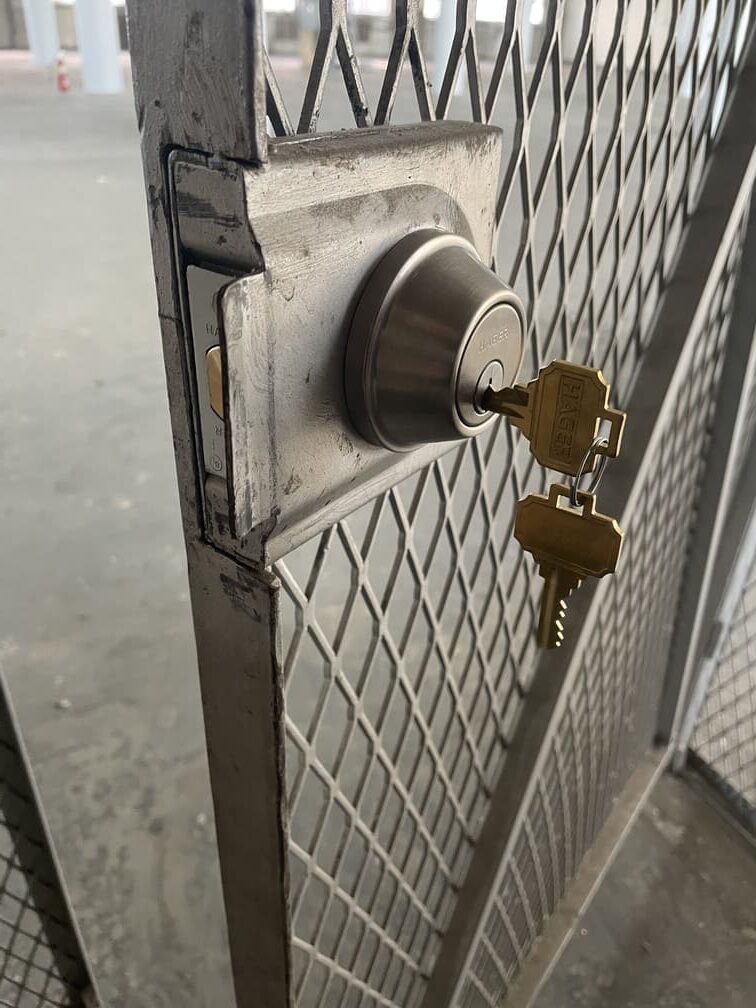 deadbolt tubular double sided install on the door